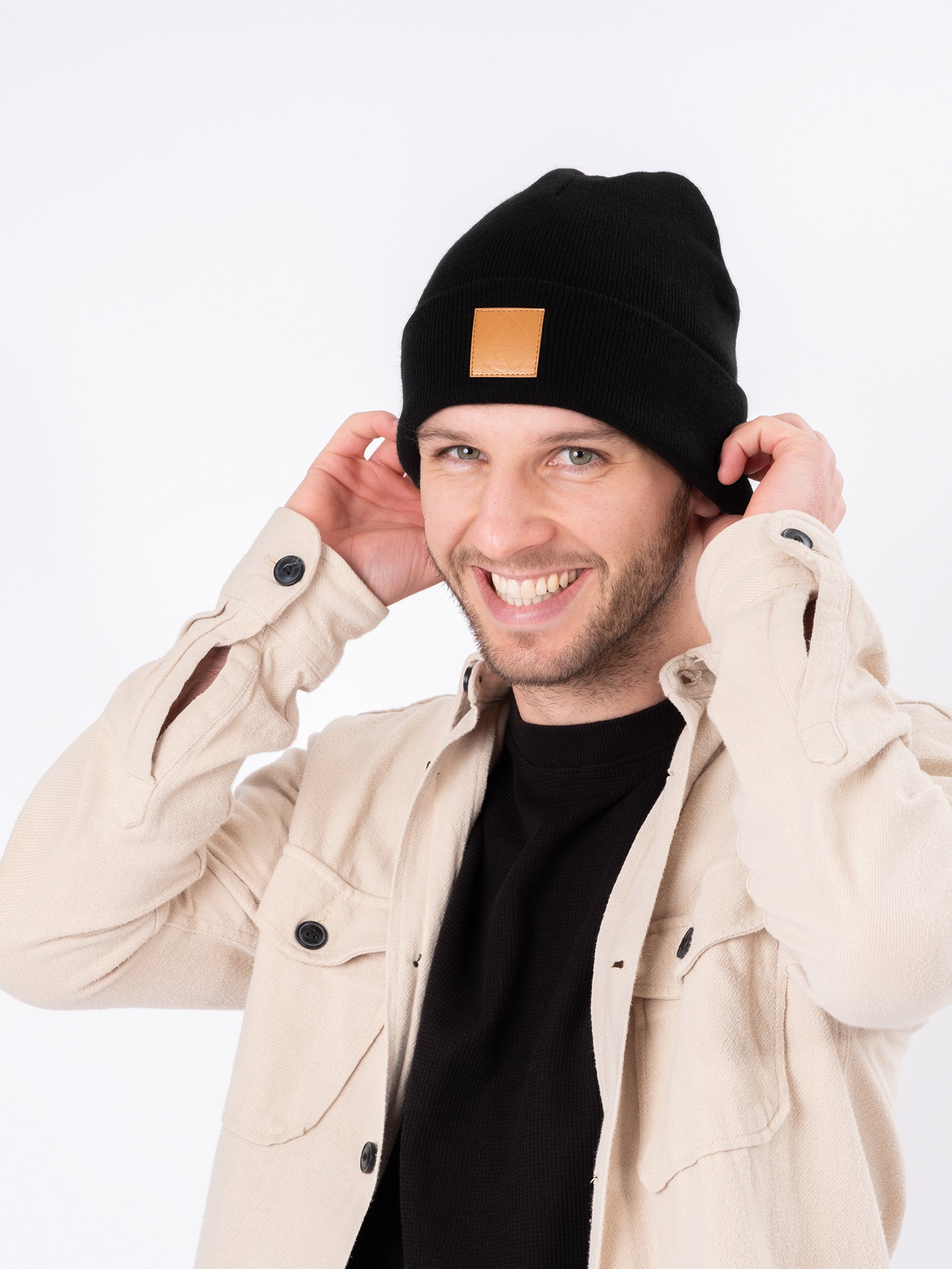 Beanie - Wintermütze Brauner Patch