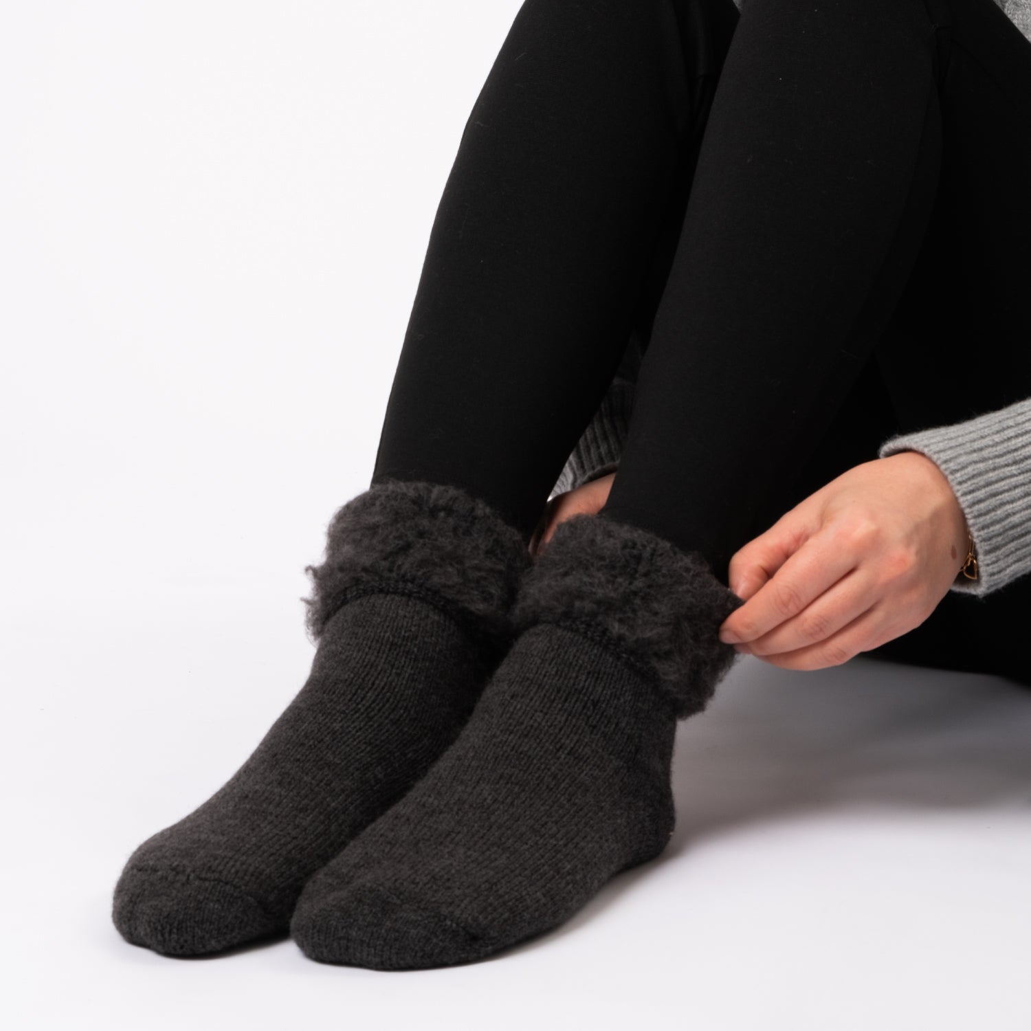 Damen & Herren Ultra Thermosocken 2er Pack (Modell: Yuki)